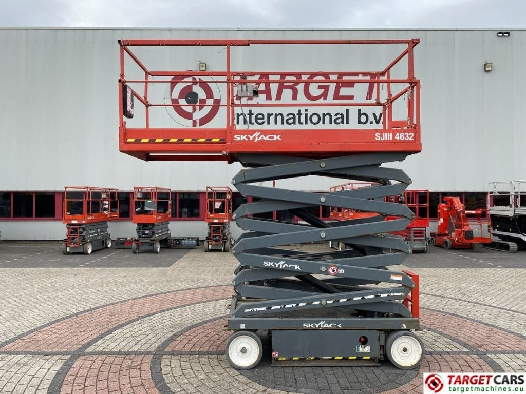 SkyJack SJIII-4632 Electric Scissor Work Lift 1170cm  - Sakselift: bilde 5 SkyJack SJIII-4632 Electric Scissor Work Lift 1170cm  - Sakselift: bilde 5