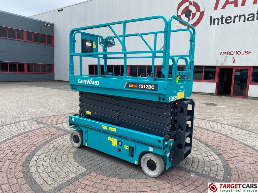 Sunward SWSL1212DC Electric Scissor Work LIft 1200cm - Sakselift: bilde 4 Sunward SWSL1212DC Electric Scissor Work LIft 1200cm - Sakselift: bilde 4