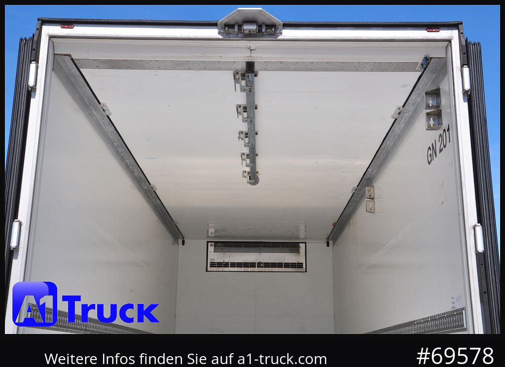 MERCEDES-BENZ 1524 BL Mitsubishi Schmitz Türen + LBW, - Lastebil med kjøl: bilde 2 MERCEDES-BENZ 1524 BL Mitsubishi Schmitz Türen + LBW, - Lastebil med kjøl: bilde 2