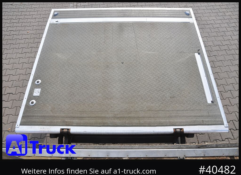 MERCEDES-BENZ 1824 LL Carrier 950 Mt, 3 Kammern, Automatik - Lastebil med kjøl: bilde 3 MERCEDES-BENZ 1824 LL Carrier 950 Mt, 3 Kammern, Automatik - Lastebil med kjøl: bilde 3