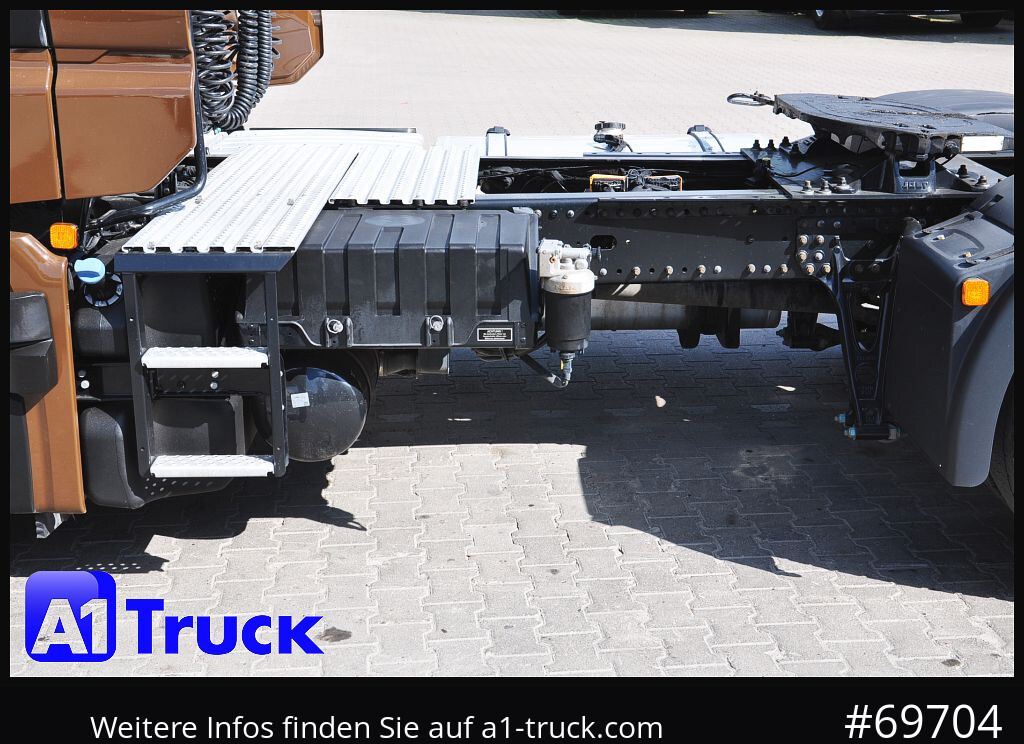 MAN TGX 18,480 BLS Intarder Standklima, Soundsysem - Trekkvogn: bilde 2 MAN TGX 18,480 BLS Intarder Standklima, Soundsysem - Trekkvogn: bilde 2