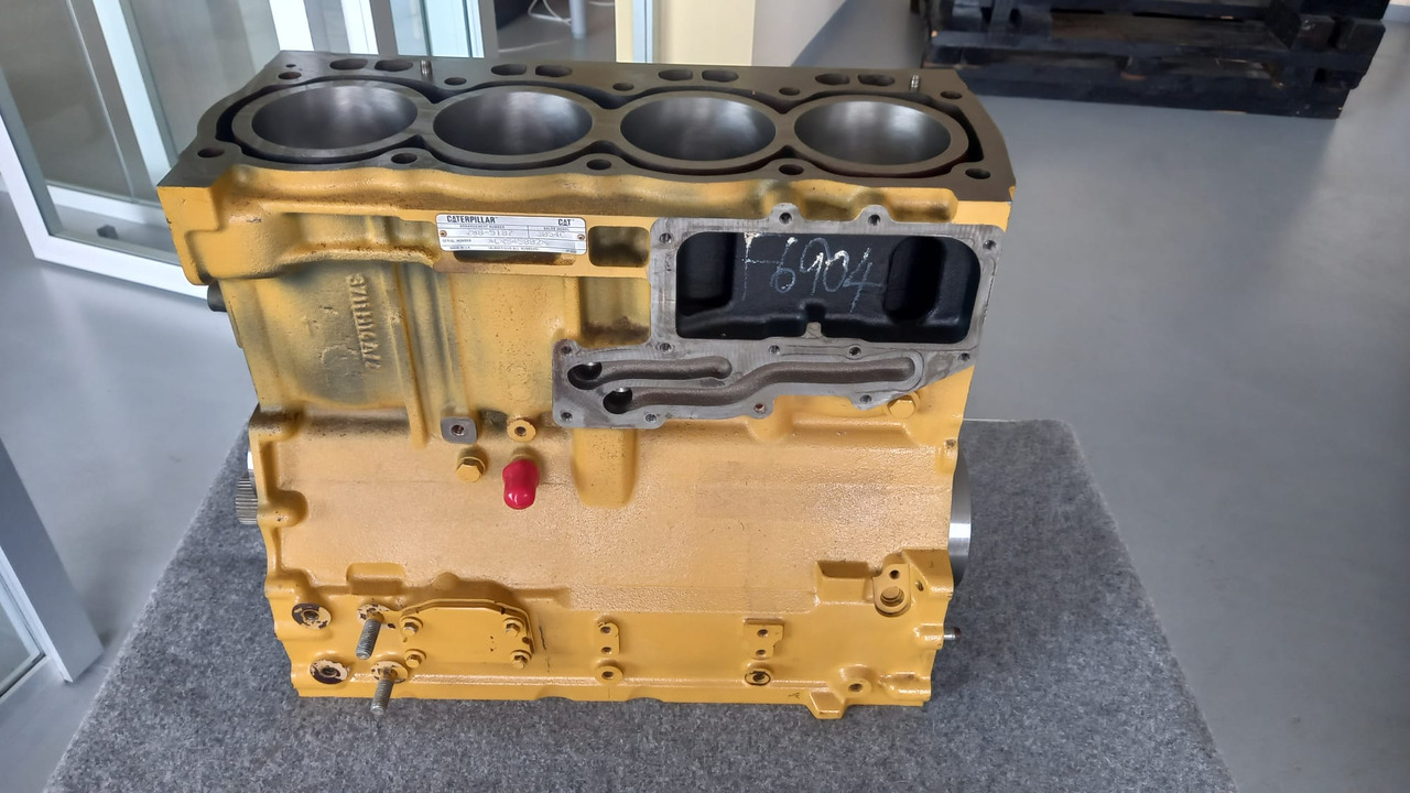 Caterpillar 3054C Short Block revisionato per CAT 3054C e C4.4 - Sylinderblokk for Bygg og anlegg: bilde 1 Caterpillar 3054C Short Block revisionato per CAT 3054C e C4.4 - Sylinderblokk for Bygg og anlegg: bilde 1
