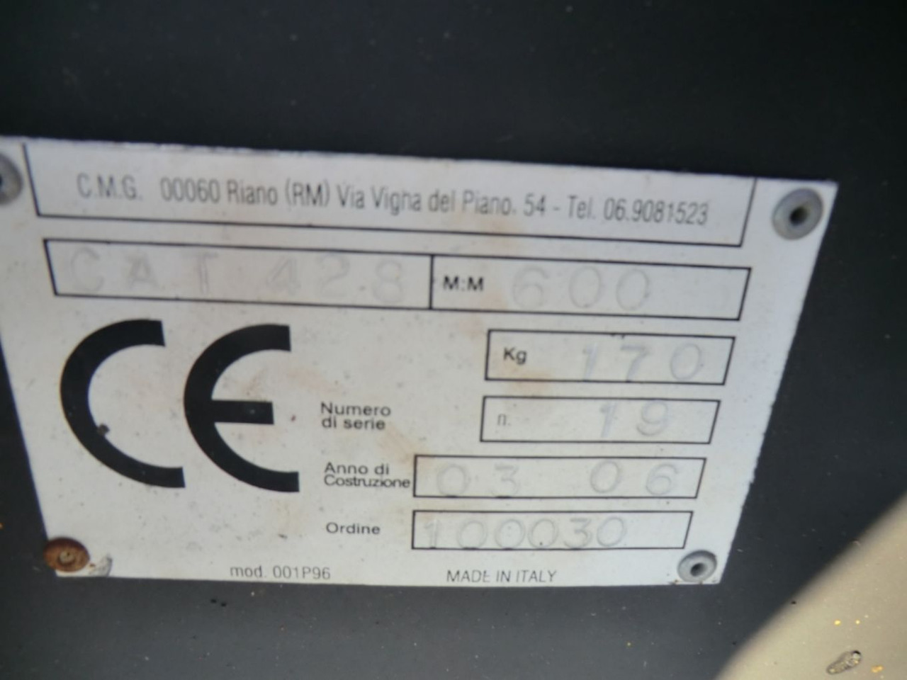 Caterpillar 428 Benna con denti per retroescavaore terna, larghezza mm 600, peso kg 170, anno di costruzione 03/06. - Gravemaskinskuffe: bilde 3 Caterpillar 428 Benna con denti per retroescavaore terna, larghezza mm 600, peso kg 170, anno di costruzione 03/06. - Gravemaskinskuffe: bilde 3