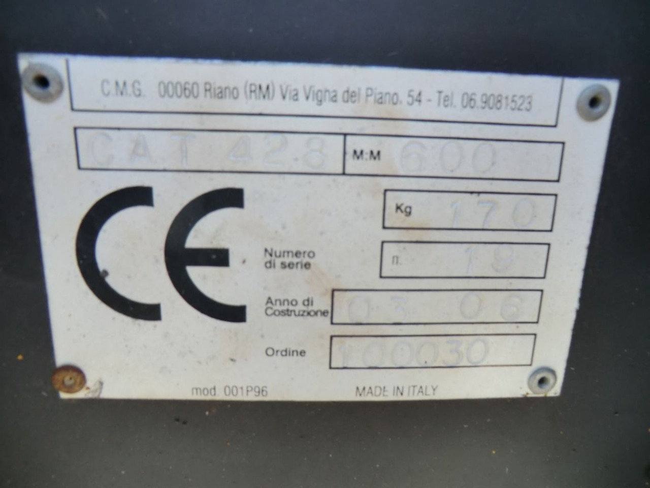 Caterpillar 428 Benna con denti per retroescavaore terna, larghezza mm 600, peso kg 170, anno di costruzione 03/06. - Gravemaskinskuffe: bilde 2 Caterpillar 428 Benna con denti per retroescavaore terna, larghezza mm 600, peso kg 170, anno di costruzione 03/06. - Gravemaskinskuffe: bilde 2