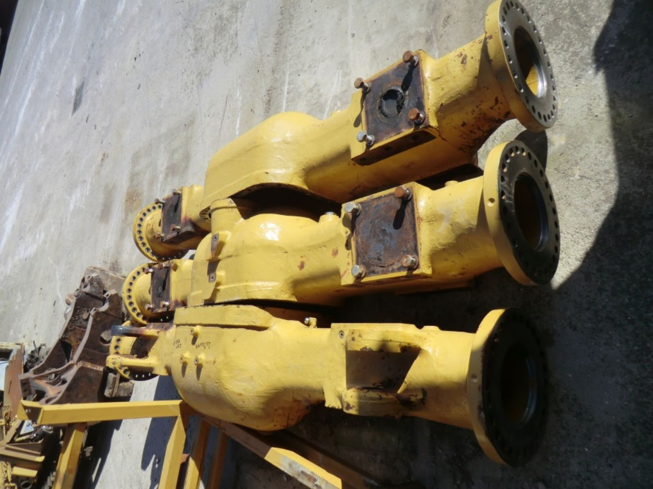 Caterpillar 735 ALLOGGIAMENTO ASSALE POSTERIORE - Bakaksel for Bygg og anlegg: bilde 1 Caterpillar 735 ALLOGGIAMENTO ASSALE POSTERIORE - Bakaksel for Bygg og anlegg: bilde 1