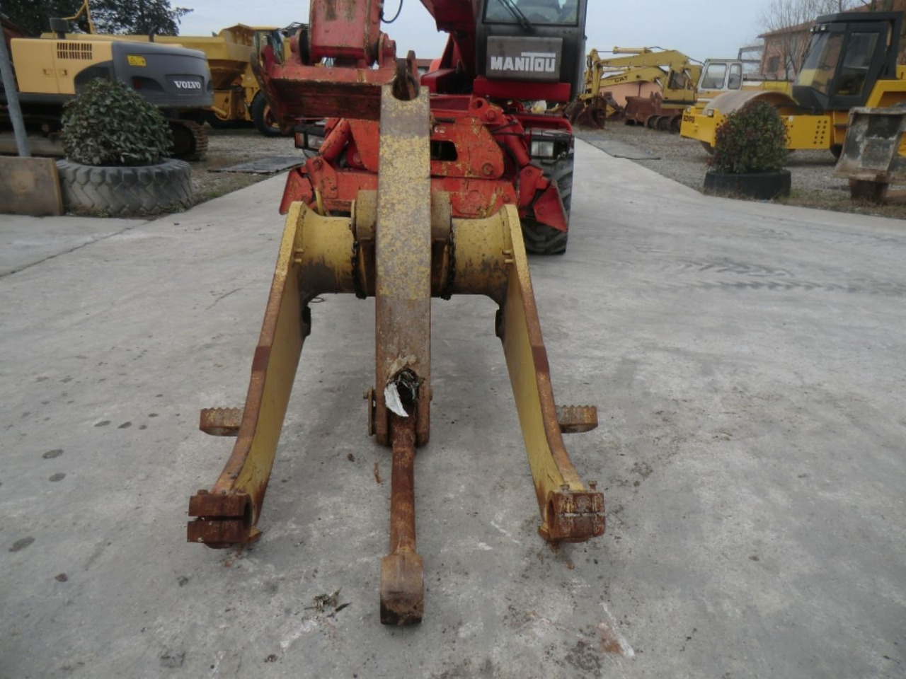 Caterpillar 963C BRACCIO COMPLETO DI LEVA E LINK - Bom for Bygg og anlegg: bilde 1 Caterpillar 963C BRACCIO COMPLETO DI LEVA E LINK - Bom for Bygg og anlegg: bilde 1