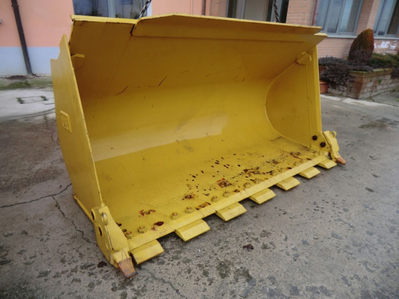 Caterpillar 963D Benna come nuova, completa di segmenti. - Lasterskuffe: bilde 1 Caterpillar 963D Benna come nuova, completa di segmenti. - Lasterskuffe: bilde 1