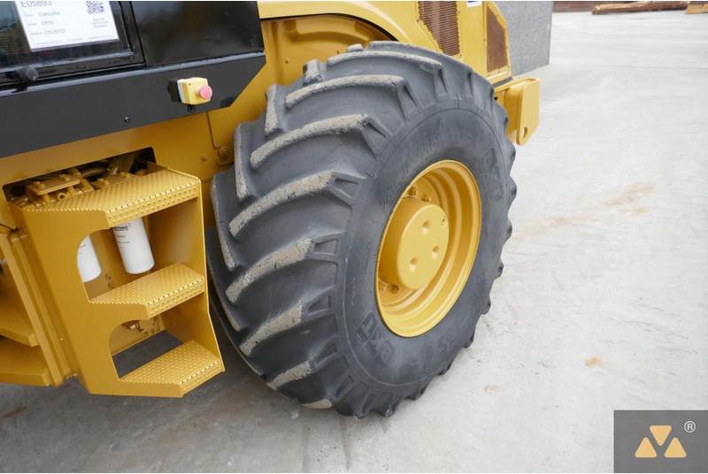 Vals Caterpillar CP76: bilde 16