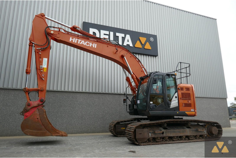 Hitachi ZX225USLC-6 - Beltegraver: bilde 3 Hitachi ZX225USLC-6 - Beltegraver: bilde 3