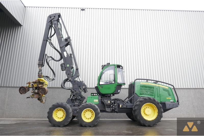 John Deere 1270E - Hogstmaskin: bilde 1 John Deere 1270E - Hogstmaskin: bilde 1
