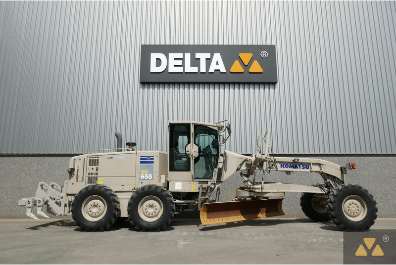 Komatsu GD555-5 Ex-army - Grader: bilde 2 Komatsu GD555-5 Ex-army - Grader: bilde 2
