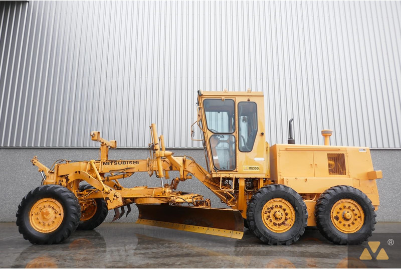 Mitsubishi MG300 - Grader: bilde 1 Mitsubishi MG300 - Grader: bilde 1