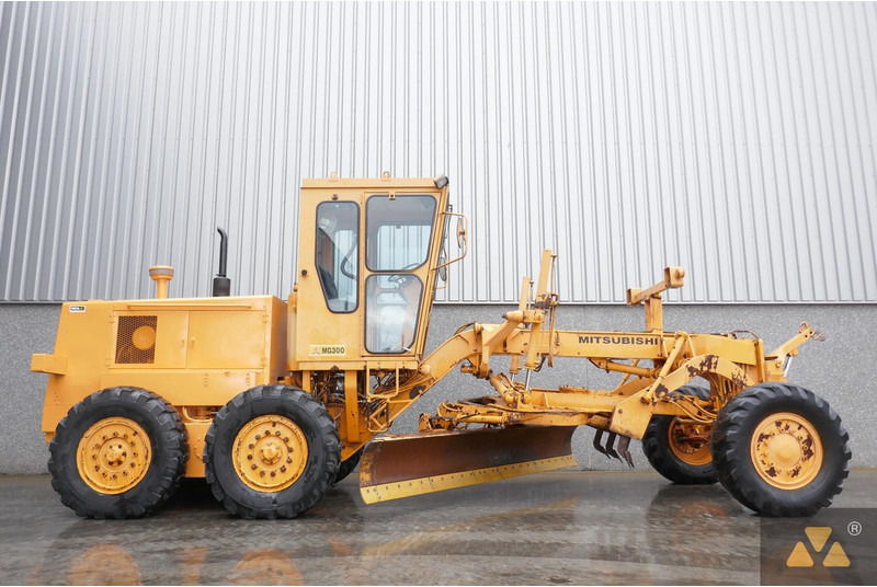 Mitsubishi MG300 - Grader: bilde 2 Mitsubishi MG300 - Grader: bilde 2