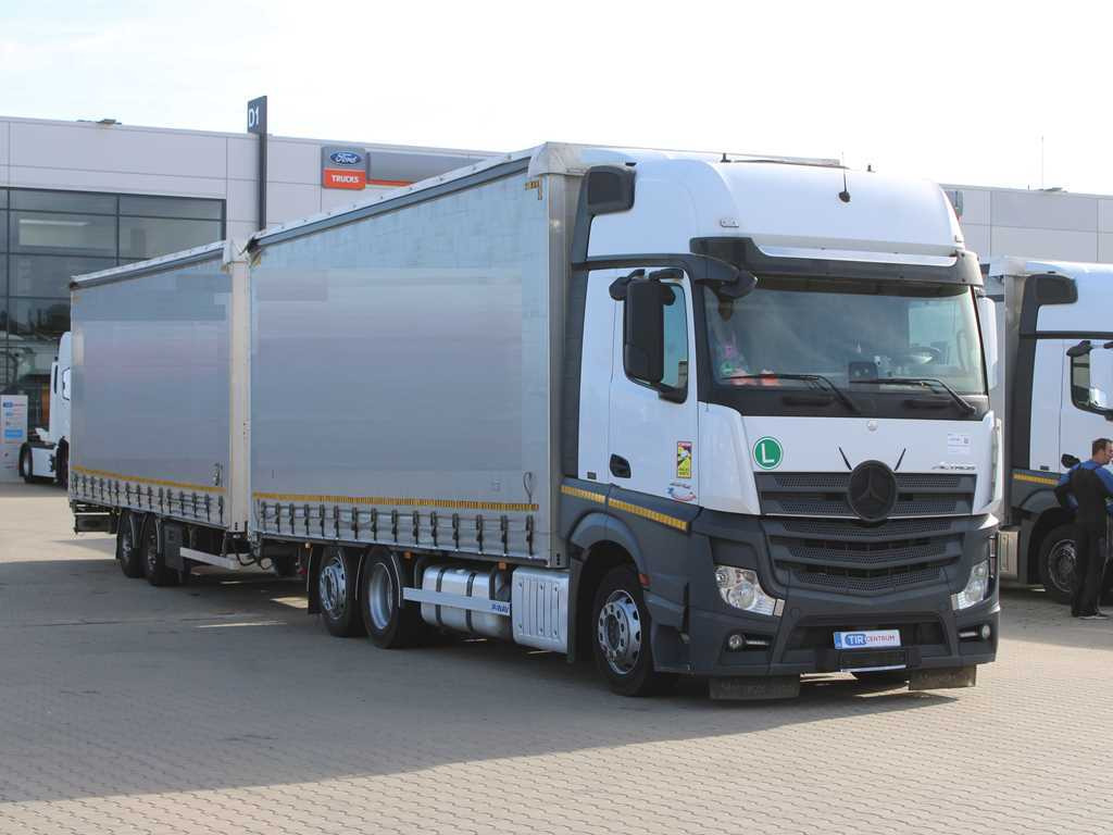 Mercedes-Benz Actros 2542, 6X2, LIFTING AXLE + PANAV TVK18M - Kapellbil: bilde 3 Mercedes-Benz Actros 2542, 6X2, LIFTING AXLE + PANAV TVK18M - Kapellbil: bilde 3