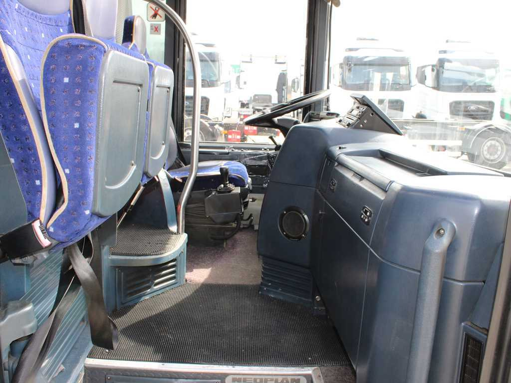 Neoplan N516, 6X2, RETARDER, KITCHEN - Turistbuss: bilde 5 Neoplan N516, 6X2, RETARDER, KITCHEN - Turistbuss: bilde 5