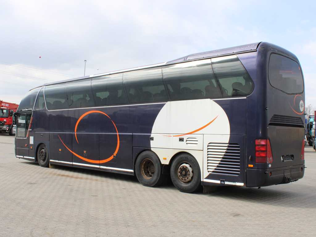 Neoplan N516, 6X2, RETARDER, KITCHEN - Turistbuss: bilde 4 Neoplan N516, 6X2, RETARDER, KITCHEN - Turistbuss: bilde 4