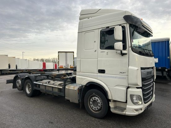 DAF XF 480 FAR BDF Euro 6 Liftachse, Retarder - Container-transport/ Vekselflak lastebil: bilde 3 DAF XF 480 FAR BDF Euro 6 Liftachse, Retarder - Container-transport/ Vekselflak lastebil: bilde 3