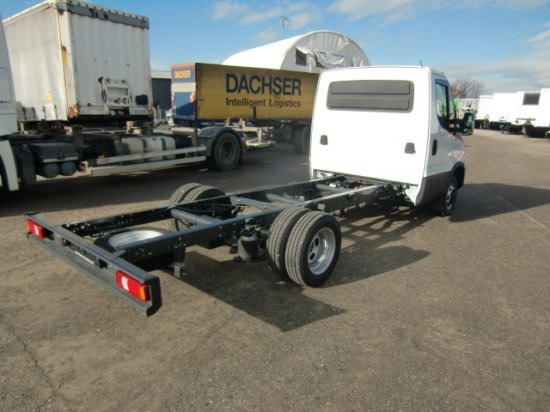 Iveco Daily 40 - 180 Fahrgestell, E6 Automatik 2 Stück verfügbar - Chassis lastebil: bilde 4 Iveco Daily 40 - 180 Fahrgestell, E6 Automatik 2 Stück verfügbar - Chassis lastebil: bilde 4