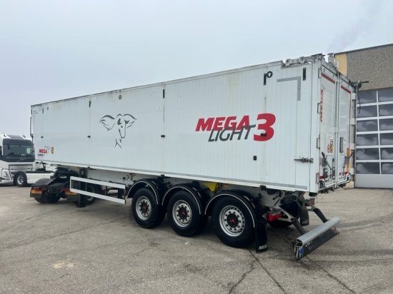 MEGA Alu-Kastenmulde 55m³, SAF-Achsen, Rollplane, Kombiklappe, Stehpodest - Tippsemi: bilde 4 MEGA Alu-Kastenmulde 55m³, SAF-Achsen, Rollplane, Kombiklappe, Stehpodest - Tippsemi: bilde 4