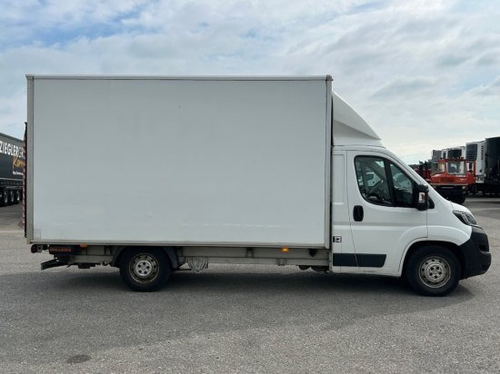 Peugeot Boxer, Koffer mit Hebebühne/LBW - Varebil med skap: bilde 4 Peugeot Boxer, Koffer mit Hebebühne/LBW - Varebil med skap: bilde 4