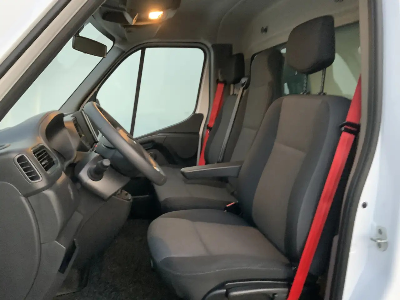 Renault Master T35 2.3 dCi 145 L3 Meubelbak&Klep Zijdeur Airco Cr - Annet utstyr: bilde 5 Renault Master T35 2.3 dCi 145 L3 Meubelbak&Klep Zijdeur Airco Cr - Annet utstyr: bilde 5