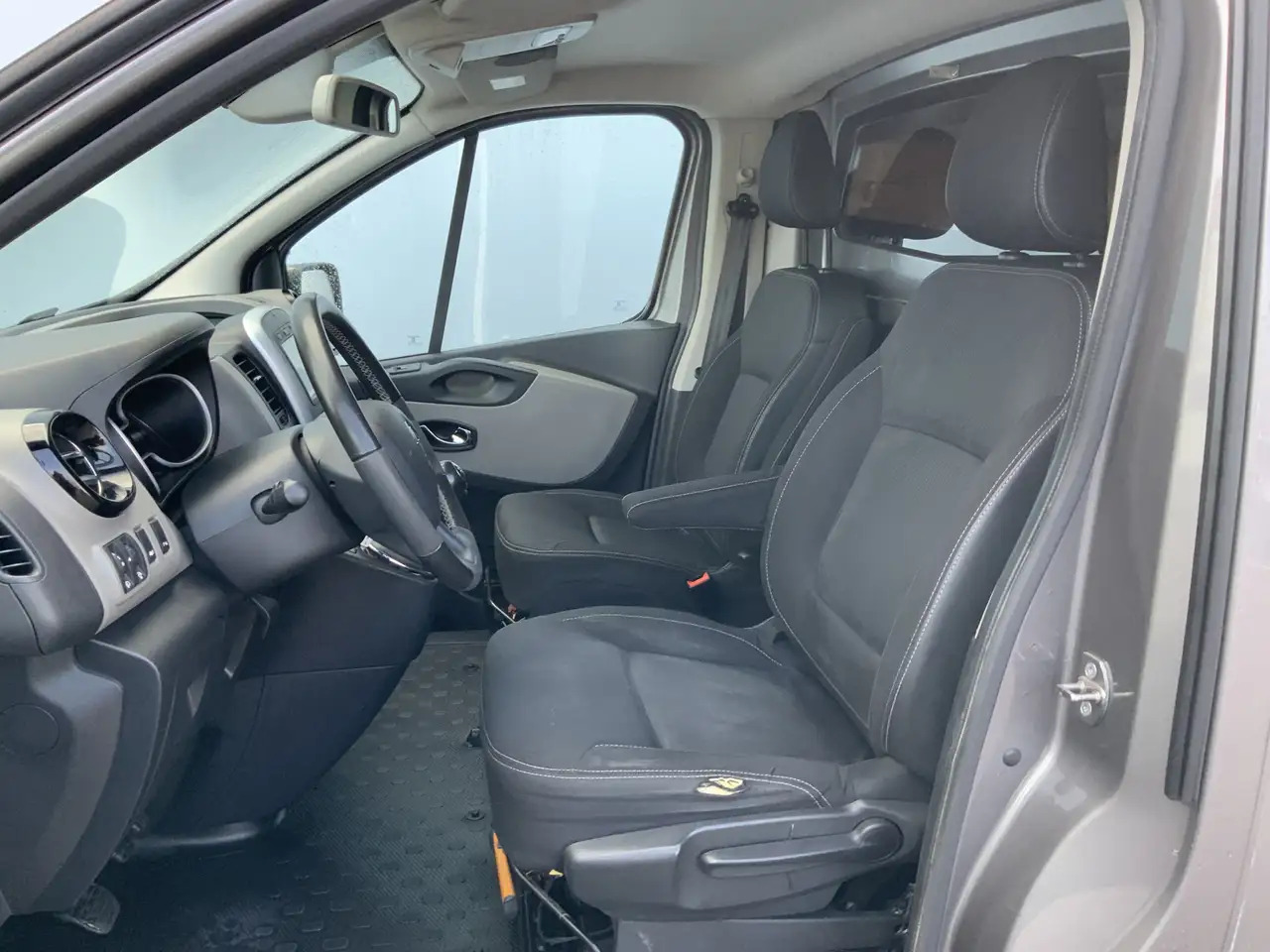 Renault Trafic 1.6 dCi T29 L2H1 DC Comfort Energy Airco Cruise Na - Annet utstyr: bilde 4 Renault Trafic 1.6 dCi T29 L2H1 DC Comfort Energy Airco Cruise Na - Annet utstyr: bilde 4