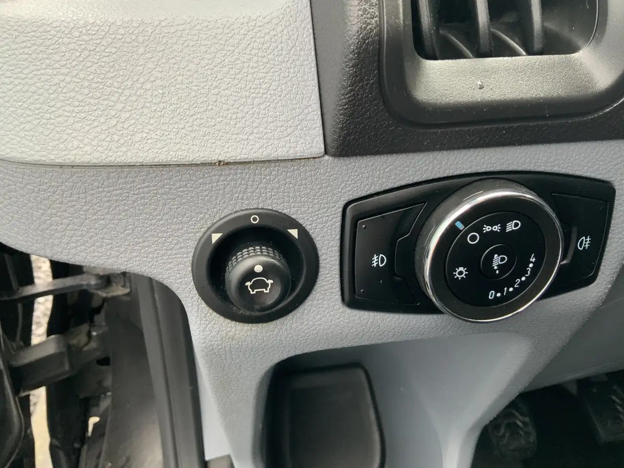 Kassebil Ford Transit 330 2.2 TDCI L3H3 Ambiente Airco 3 Zits Euro 5: bilde 14