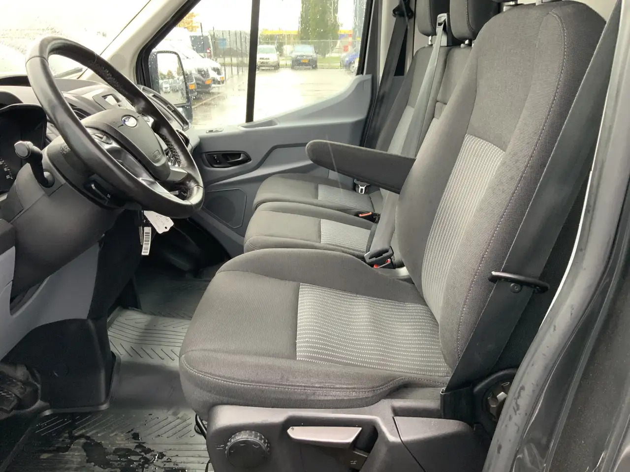 Kassebil Ford Transit 330 2.2 TDCI L3H3 Ambiente Airco 3 Zits Euro 5: bilde 10