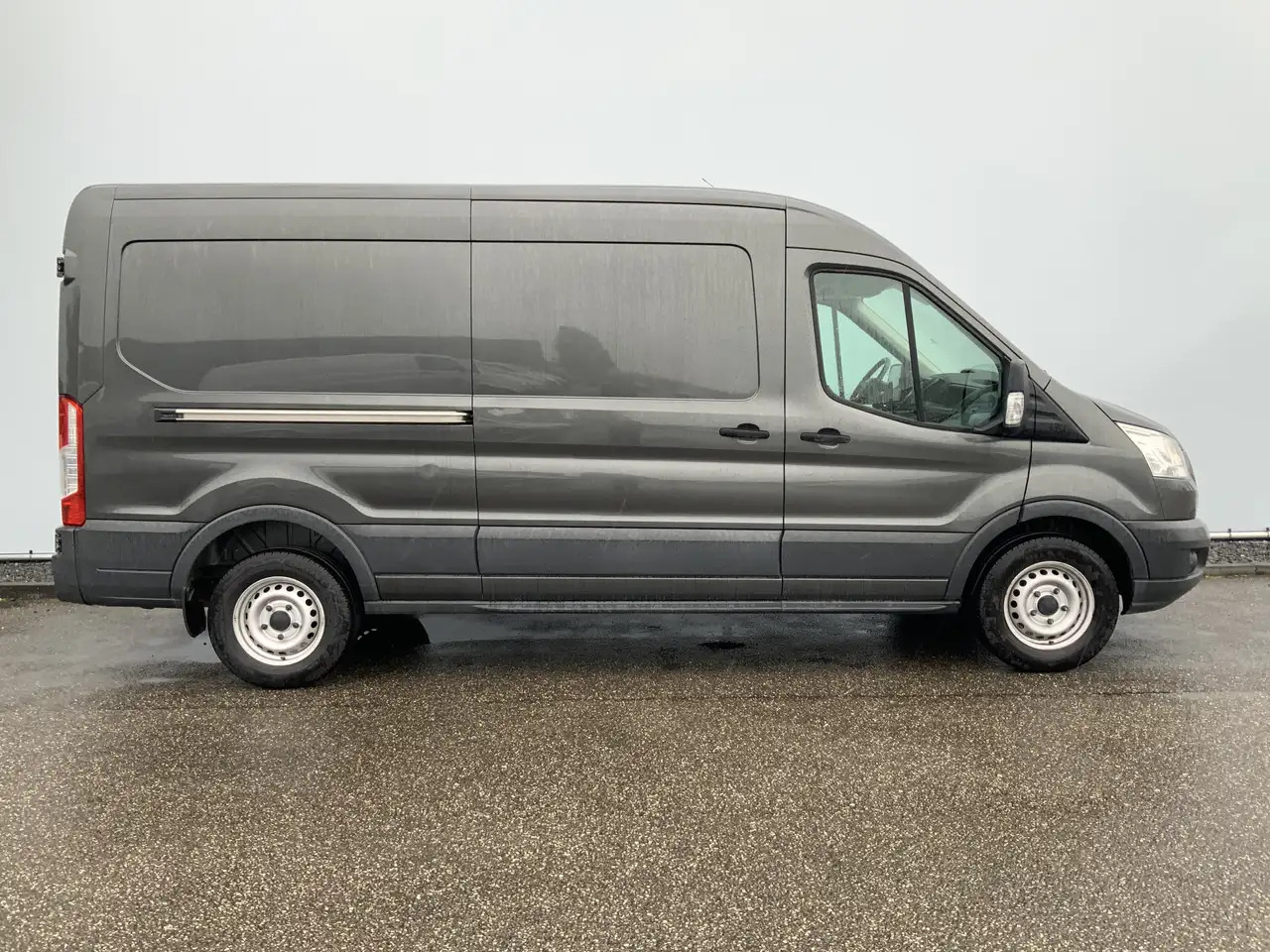 Ford Transit 330 2.2 TDCI L3H3 Ambiente Airco 3 Zits Euro 5 - Kassebil: bilde 3 Ford Transit 330 2.2 TDCI L3H3 Ambiente Airco 3 Zits Euro 5 - Kassebil: bilde 3