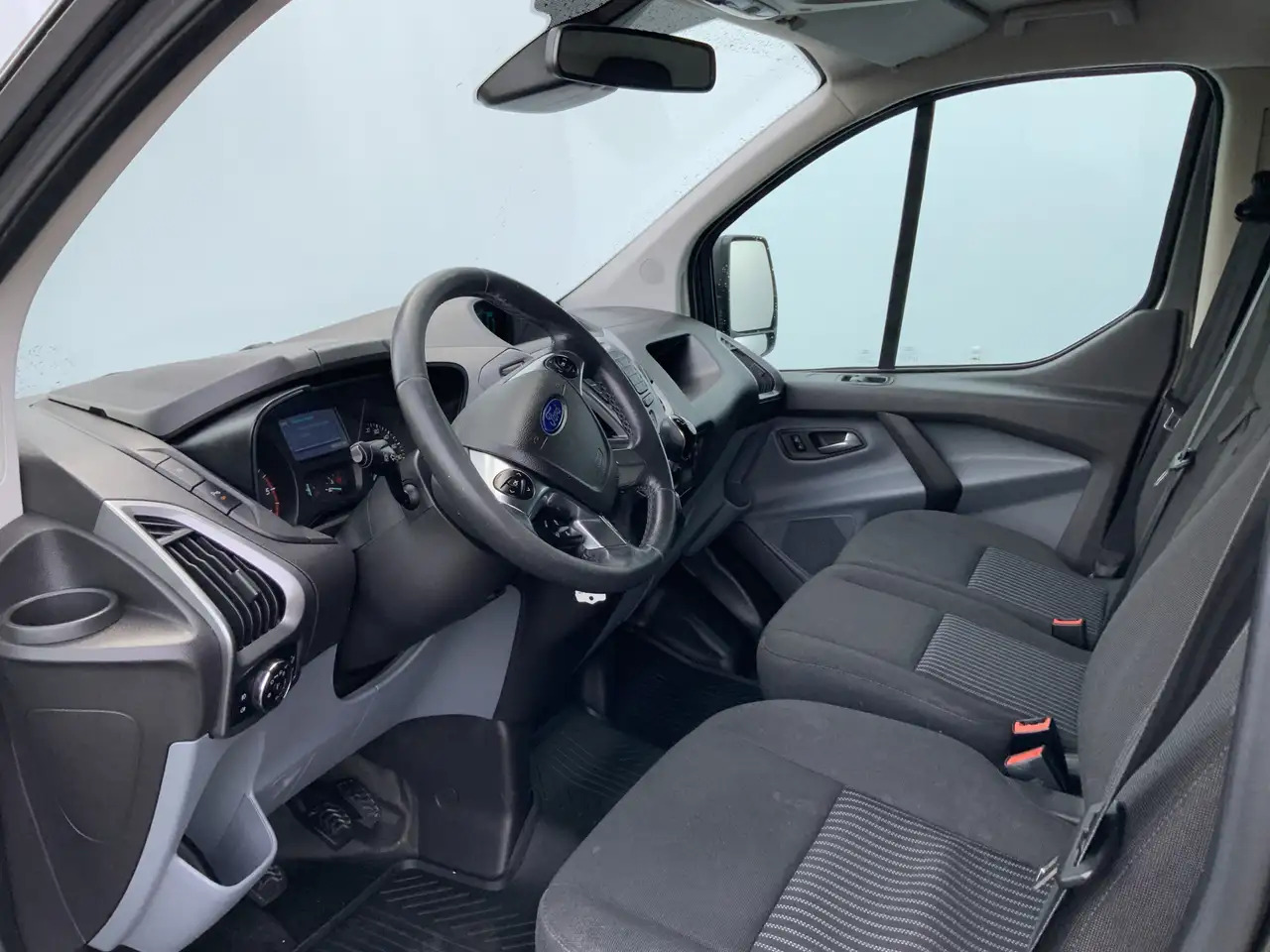 Ford Transit Custom 270 2.2 TDCI L1H1 Trend Airco Camera Cruise Dakdra - Kassebil: bilde 5 Ford Transit Custom 270 2.2 TDCI L1H1 Trend Airco Camera Cruise Dakdra - Kassebil: bilde 5