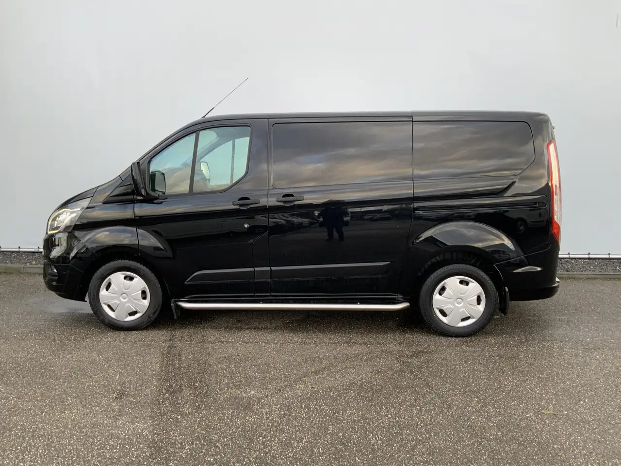 Ford Transit Custom 280 2.0 TDCI L1H1 Automaat Dub Schuifdeur Side Bar - Kassebil: bilde 3 Ford Transit Custom 280 2.0 TDCI L1H1 Automaat Dub Schuifdeur Side Bar - Kassebil: bilde 3