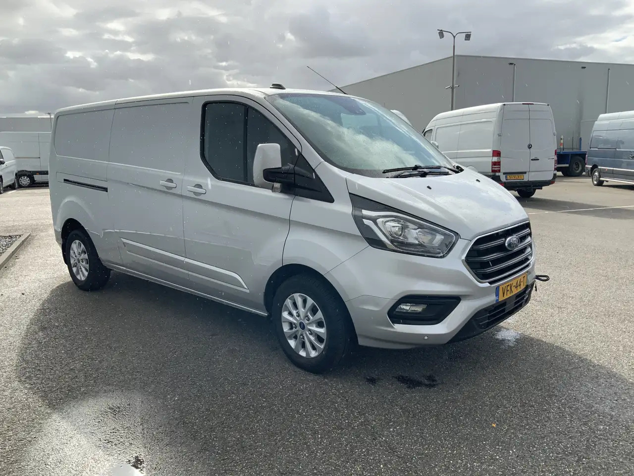 Ford Transit Custom 300 2.0 TDCI (MOTOR DEFECT!!) L2H2 Airco Navi 3 Zi - Kassebil: bilde 2 Ford Transit Custom 300 2.0 TDCI (MOTOR DEFECT!!) L2H2 Airco Navi 3 Zi - Kassebil: bilde 2