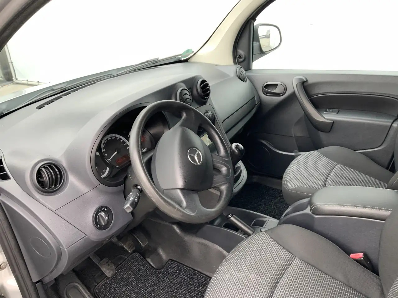 Mercedes-Benz Citan 109 CDI BlueEFFICIENCY Business Ambition Airco Tre - Små varebil: bilde 5 Mercedes-Benz Citan 109 CDI BlueEFFICIENCY Business Ambition Airco Tre - Små varebil: bilde 5