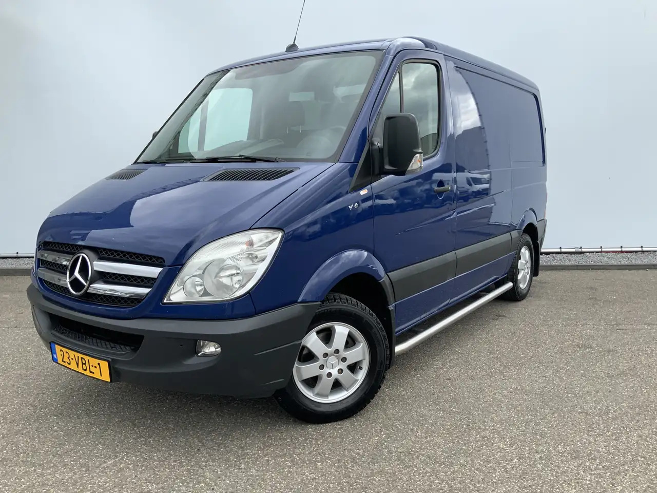 Mercedes-Benz Sprinter 218 3.0 CDI 325 HDL1H1 Automaat Cruise Airco 3 Zit - Kassebil: bilde 1 Mercedes-Benz Sprinter 218 3.0 CDI 325 HDL1H1 Automaat Cruise Airco 3 Zit - Kassebil: bilde 1