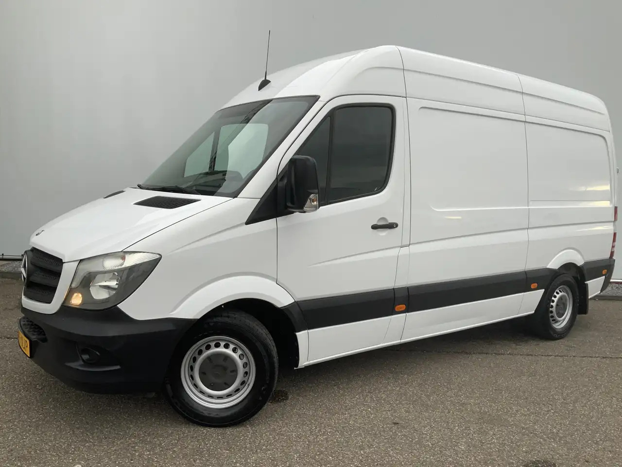 Mercedes-Benz Sprinter 313 2.2 CDI 366 L2H2 Airco 3 Zits Opstap extra Slo - Kassebil: bilde 1 Mercedes-Benz Sprinter 313 2.2 CDI 366 L2H2 Airco 3 Zits Opstap extra Slo - Kassebil: bilde 1