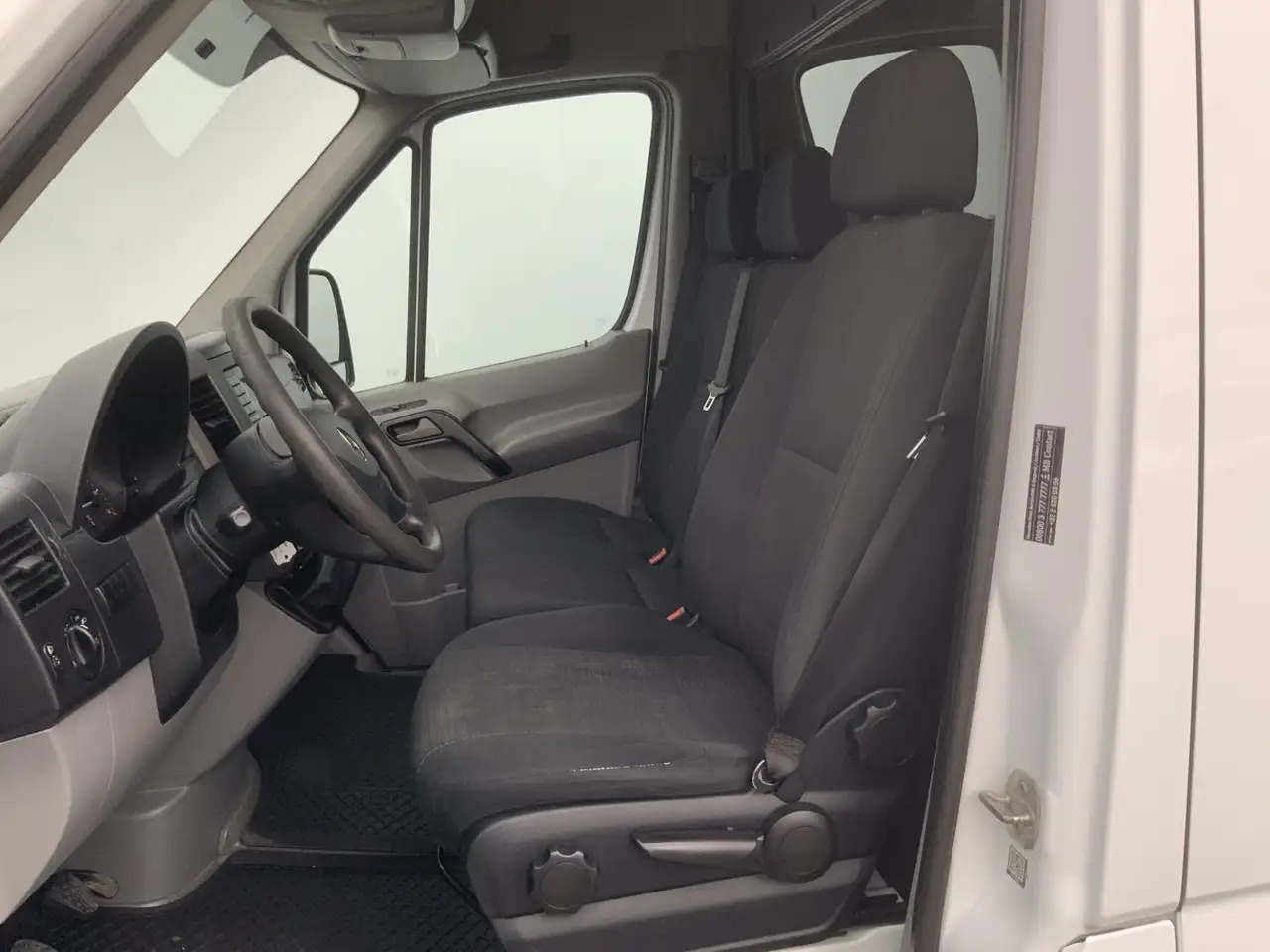 Mercedes-Benz Sprinter 313 2.2 CDI 366 L2H2 Airco 3 Zits Opstap extra Slo - Kassebil: bilde 4 Mercedes-Benz Sprinter 313 2.2 CDI 366 L2H2 Airco 3 Zits Opstap extra Slo - Kassebil: bilde 4