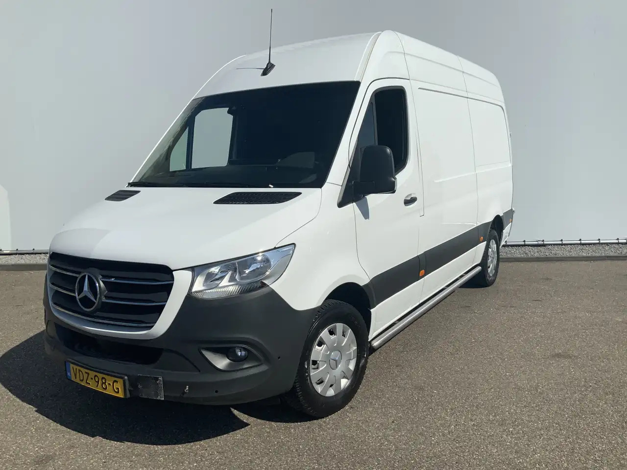 Mercedes-Benz Sprinter 316 2.2 CDI L2H2 DC Automaat Cruise Airco 3 Zits W - Kassebil: bilde 1 Mercedes-Benz Sprinter 316 2.2 CDI L2H2 DC Automaat Cruise Airco 3 Zits W - Kassebil: bilde 1