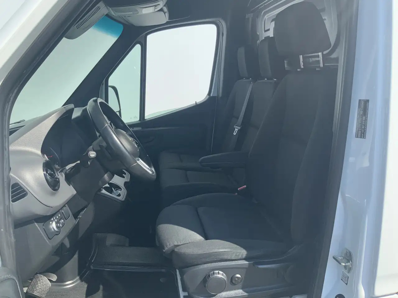 Mercedes-Benz Sprinter 316 2.2 CDI L2H2 DC Automaat Cruise Airco 3 Zits W - Kassebil: bilde 4 Mercedes-Benz Sprinter 316 2.2 CDI L2H2 DC Automaat Cruise Airco 3 Zits W - Kassebil: bilde 4