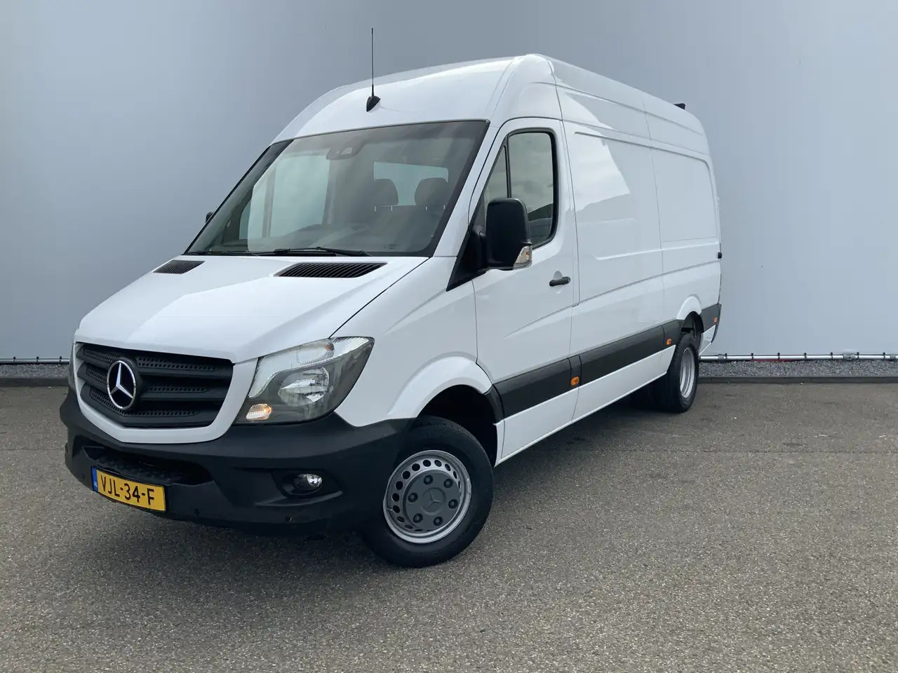 Mercedes-Benz Sprinter 516 2.2 CDI 366 L2H2 Camera Trekhaak 3500 kg Dub L - Kassebil: bilde 1 Mercedes-Benz Sprinter 516 2.2 CDI 366 L2H2 Camera Trekhaak 3500 kg Dub L - Kassebil: bilde 1