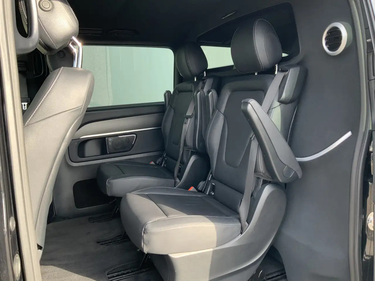 Mercedes-Benz V 300 300d Extra Lang Dub Cab Autom. Avantgarde Edition - Varebil med dobbelt førerhus: bilde 3 Mercedes-Benz V 300 300d Extra Lang Dub Cab Autom. Avantgarde Edition - Varebil med dobbelt førerhus: bilde 3