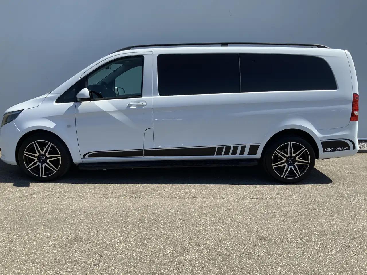 Mercedes-Benz Vito Tourer XL 114 CDI Autom. Airco Cruise Camera Alu V - Kassebil: bilde 3 Mercedes-Benz Vito Tourer XL 114 CDI Autom. Airco Cruise Camera Alu V - Kassebil: bilde 3