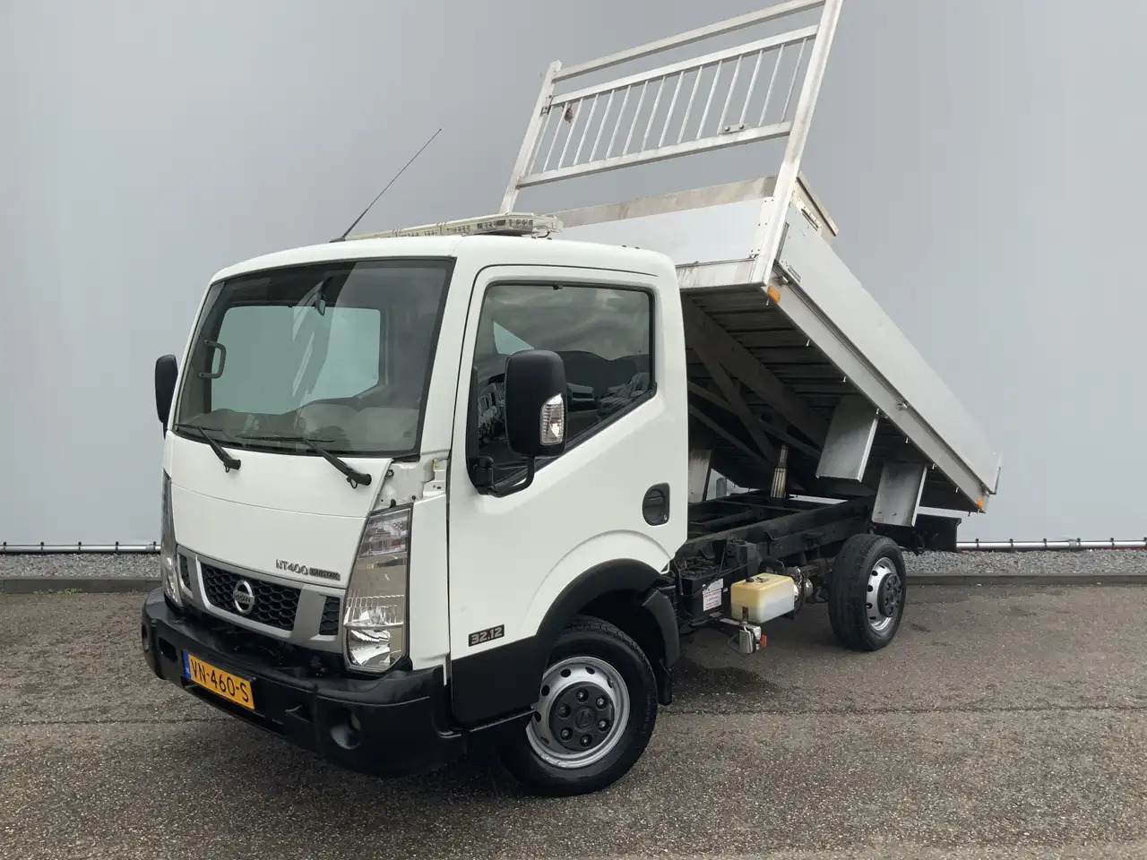 Nissan NT400 32.12 2.5 dCi 250 Kipper Trekhaak 2000 kg 3 - Varebil med tipp: bilde 1 Nissan NT400 32.12 2.5 dCi 250 Kipper Trekhaak 2000 kg 3 - Varebil med tipp: bilde 1