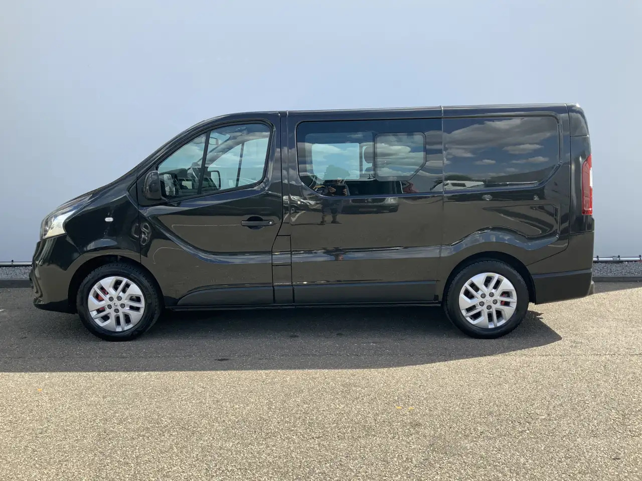 Renault Trafic 1.6 dCi T27 L1H1 Dub Cab Airco Cruise 6 Zits Alu V - Varebil med dobbelt førerhus: bilde 3 Renault Trafic 1.6 dCi T27 L1H1 Dub Cab Airco Cruise 6 Zits Alu V - Varebil med dobbelt førerhus: bilde 3