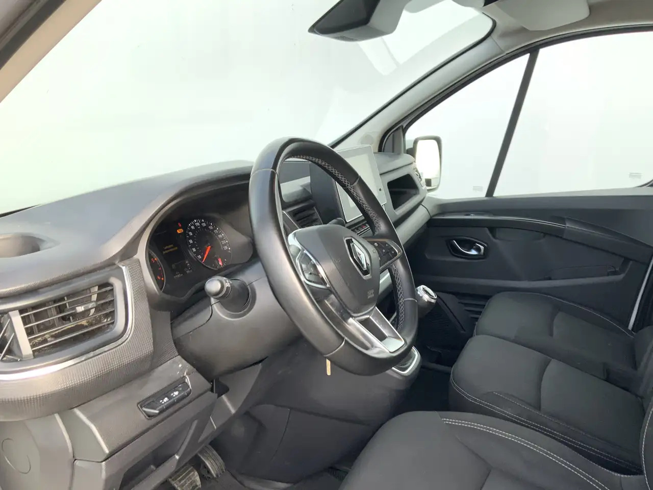 Renault Trafic 2.0 dCi 130 T30 L2H1 Work Edition Airco Cruise Nav - Kassebil: bilde 5 Renault Trafic 2.0 dCi 130 T30 L2H1 Work Edition Airco Cruise Nav - Kassebil: bilde 5