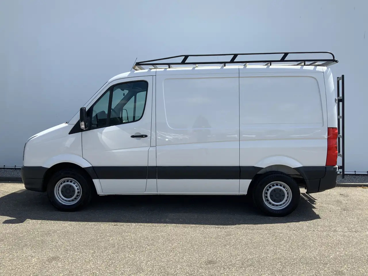 Volkswagen Crafter 35 2.0 TDI L1H1 Airco Cruise 3 Zits Trekhaak 2000 - Kassebil: bilde 3 Volkswagen Crafter 35 2.0 TDI L1H1 Airco Cruise 3 Zits Trekhaak 2000 - Kassebil: bilde 3