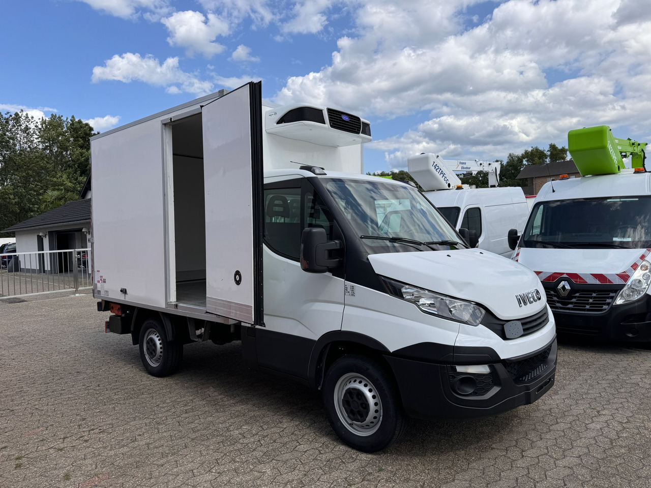 IVECO Daily 35S14 Tiefkühlkoffer Carrier Pulsor 350 LBW EURO 6 - Kjølebil: bilde 3 IVECO Daily 35S14 Tiefkühlkoffer Carrier Pulsor 350 LBW EURO 6 - Kjølebil: bilde 3