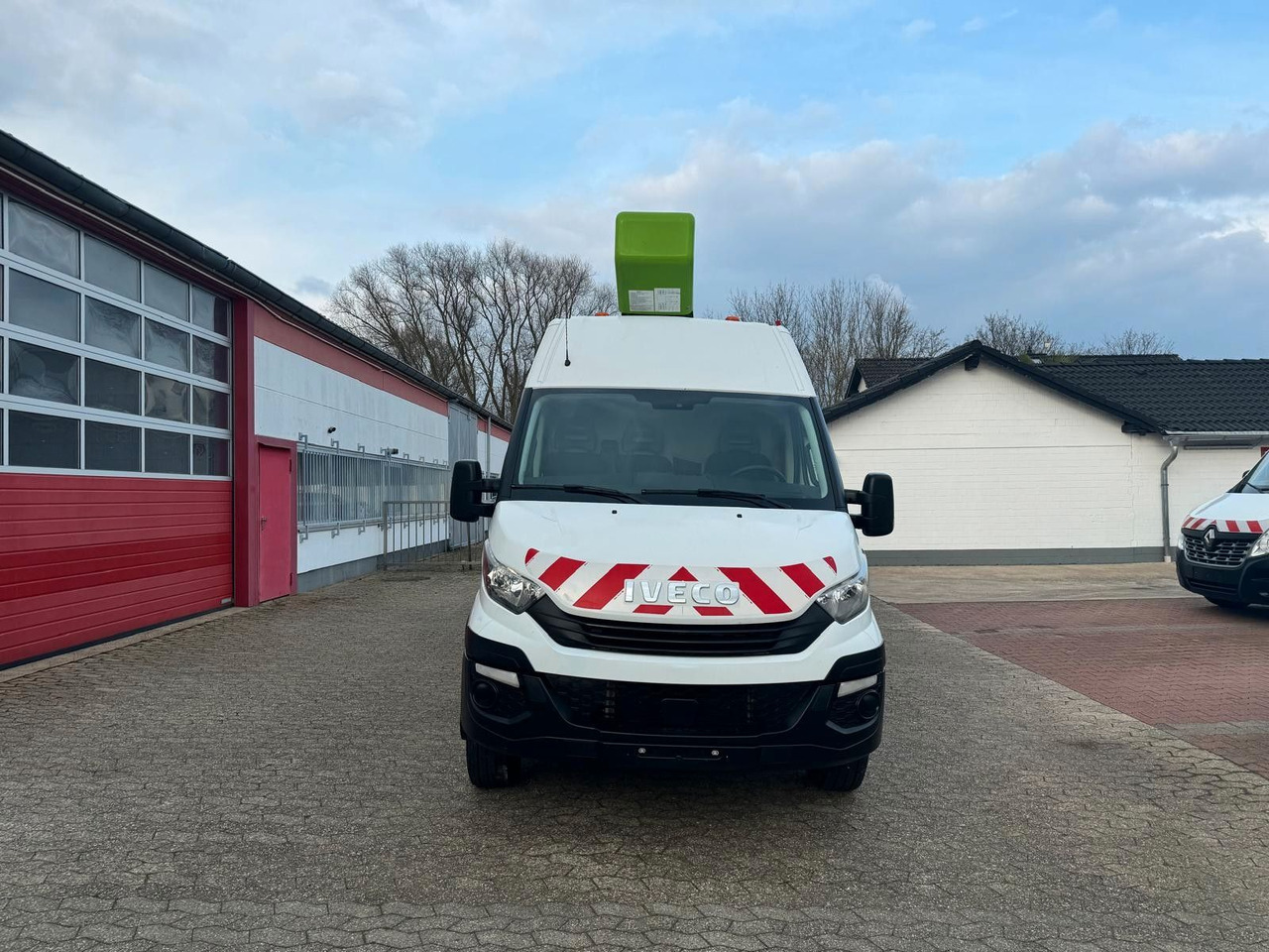 Iveco Daily 70C15 Steiger France Elevateur 172 TPFcc - Billift: bilde 2 Iveco Daily 70C15 Steiger France Elevateur 172 TPFcc - Billift: bilde 2
