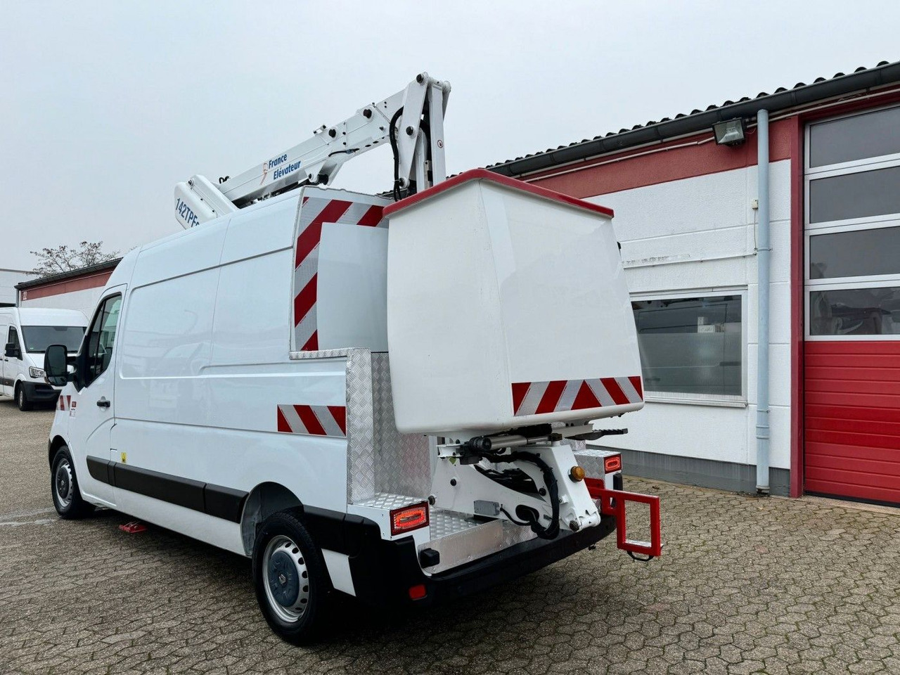 Renault Master Steiger France Elévateur 142 TPFcc - Billift: bilde 5 Renault Master Steiger France Elévateur 142 TPFcc - Billift: bilde 5
