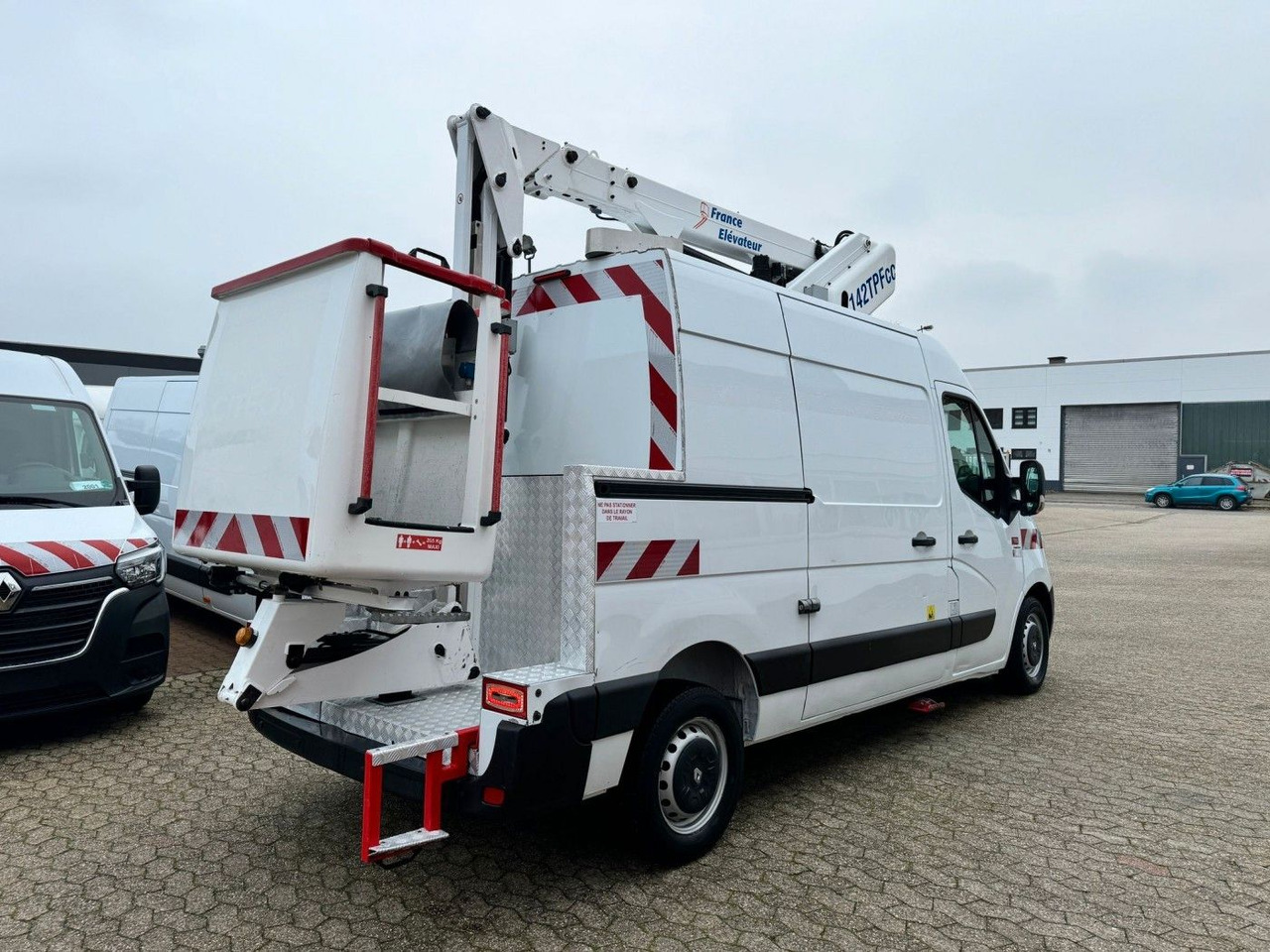 Renault Master Steiger France Elévateur 142 TPFcc - Billift: bilde 4 Renault Master Steiger France Elévateur 142 TPFcc - Billift: bilde 4