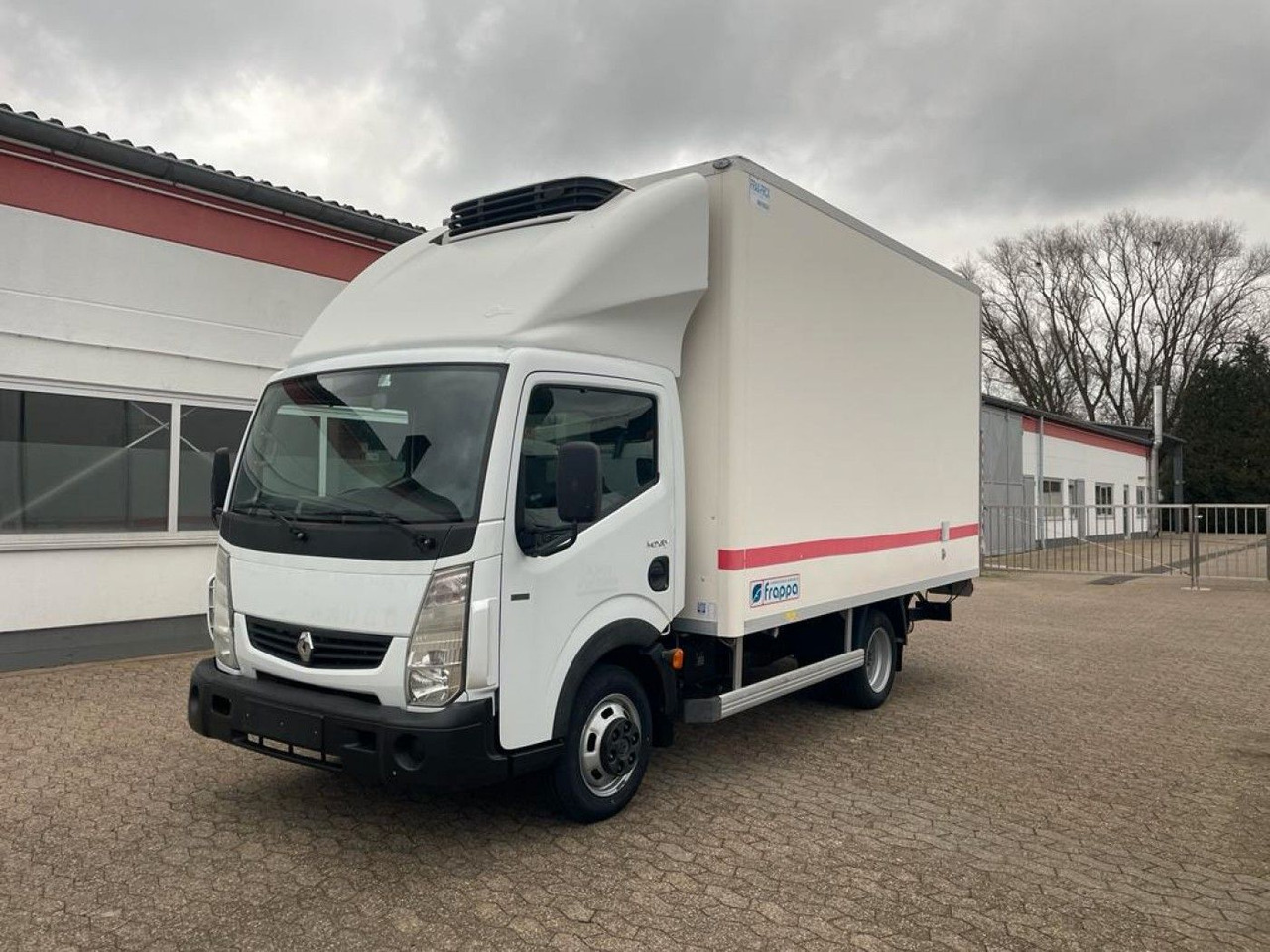 Renault Maxity Tiefkühlkoffer Multi-Temp Ladebordwand - Kjølebil: bilde 1 Renault Maxity Tiefkühlkoffer Multi-Temp Ladebordwand - Kjølebil: bilde 1